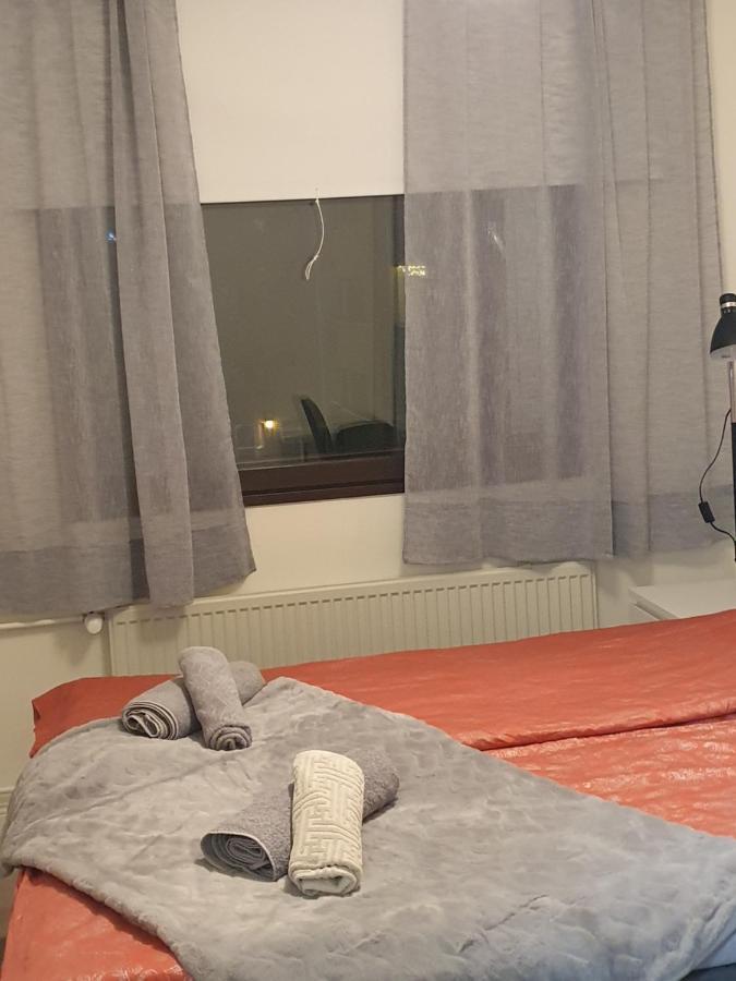 Kaunis Valoisa 3 Krs Pikkukaksio Vantaa Koivukylaeアパートメント エクステリア 写真