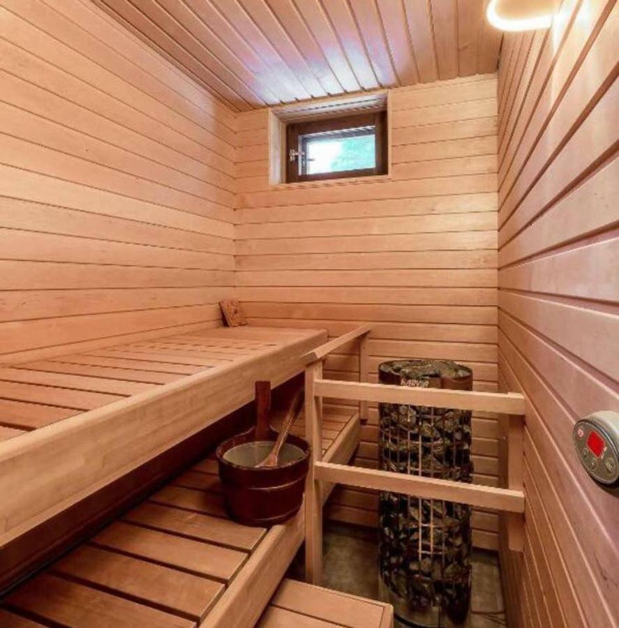 Kaunis Valoisa 3 Krs Pikkukaksio Vantaa Koivukylaeアパートメント エクステリア 写真